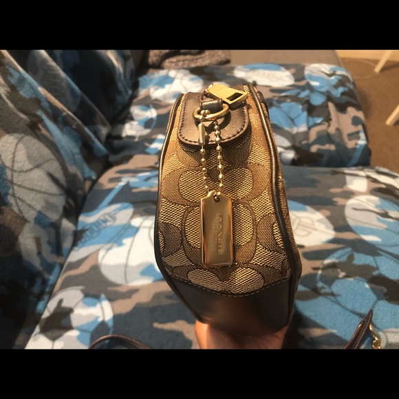 sling bag - Picture 3 of 6